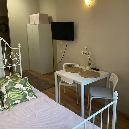 Гостьовий будинок Stacja Pokoje Do Wynajecia