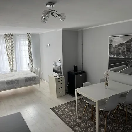 Stacja Do Wynajecia בית הארחה